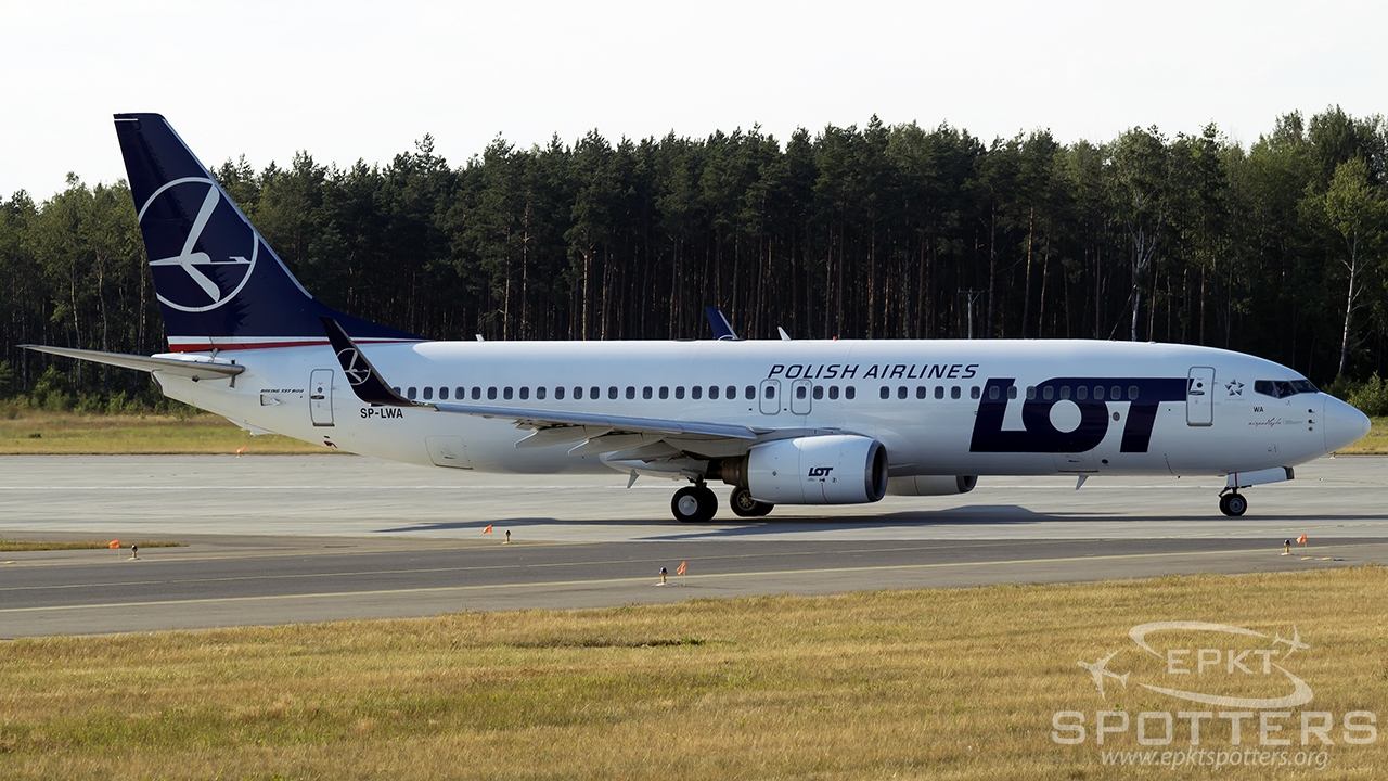 SP-LWA - Boeing 737 -89P (LOT Polish Airlines) / Pyrzowice - Katowice Poland [EPKT/KTW]