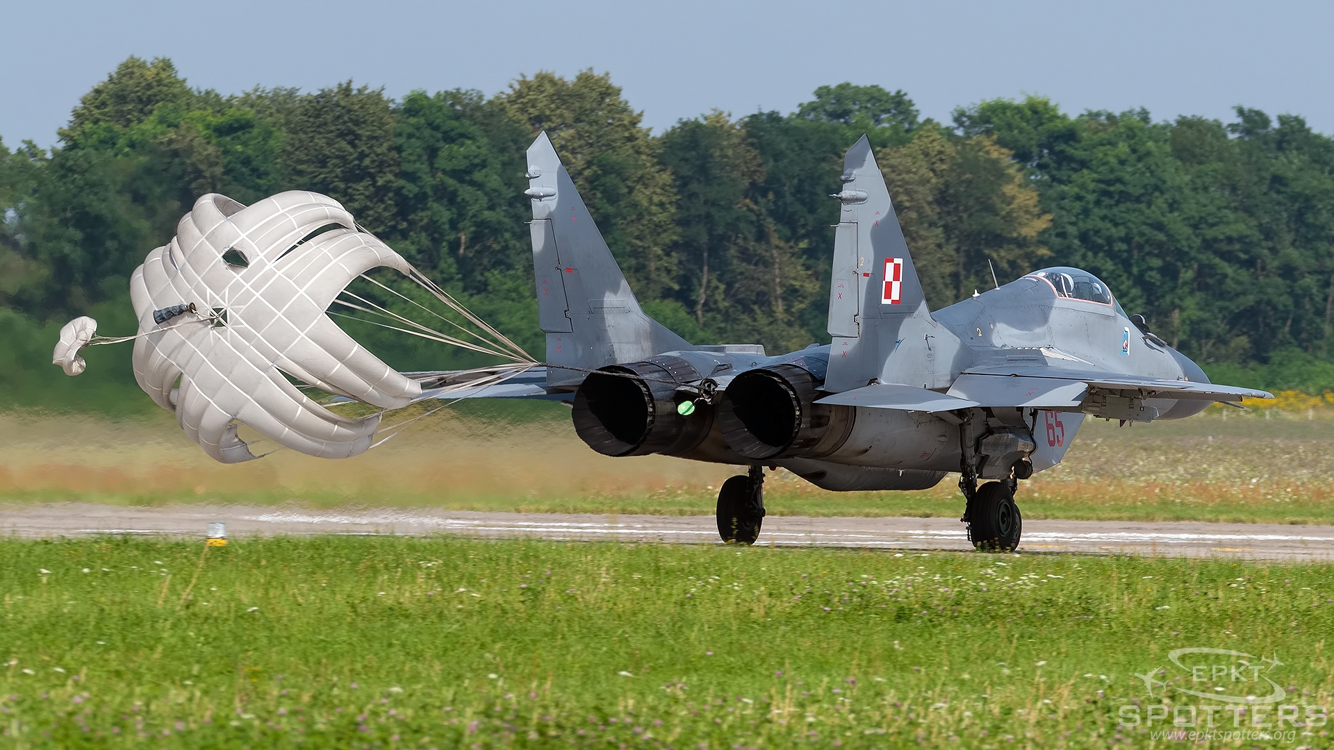 65 - Mikoyan Gurevich  MiG-29 A Fulcrum (Poland - Air Force) / 23 Baza Lotnictwa Taktycznego - Minsk Mazowiecki Poland [EPMM/]