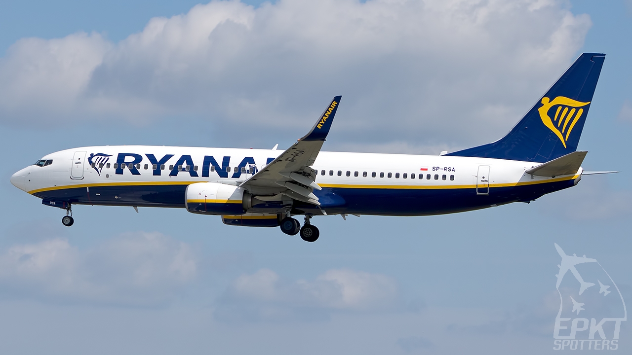 SP-RSA - Boeing 737 -8AS (Ryanair Sun ) / Pyrzowice - Katowice Poland [EPKT/KTW]
