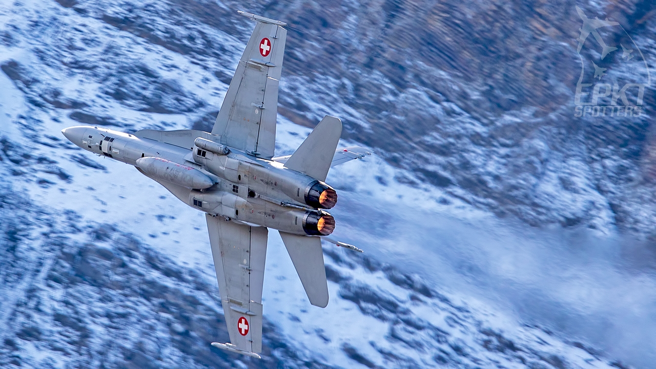 J-5010 - McDonnell Douglas F/A-18 C Hornet (Switzerland - Air Force) / Other location - Axalp Switzerland [/]