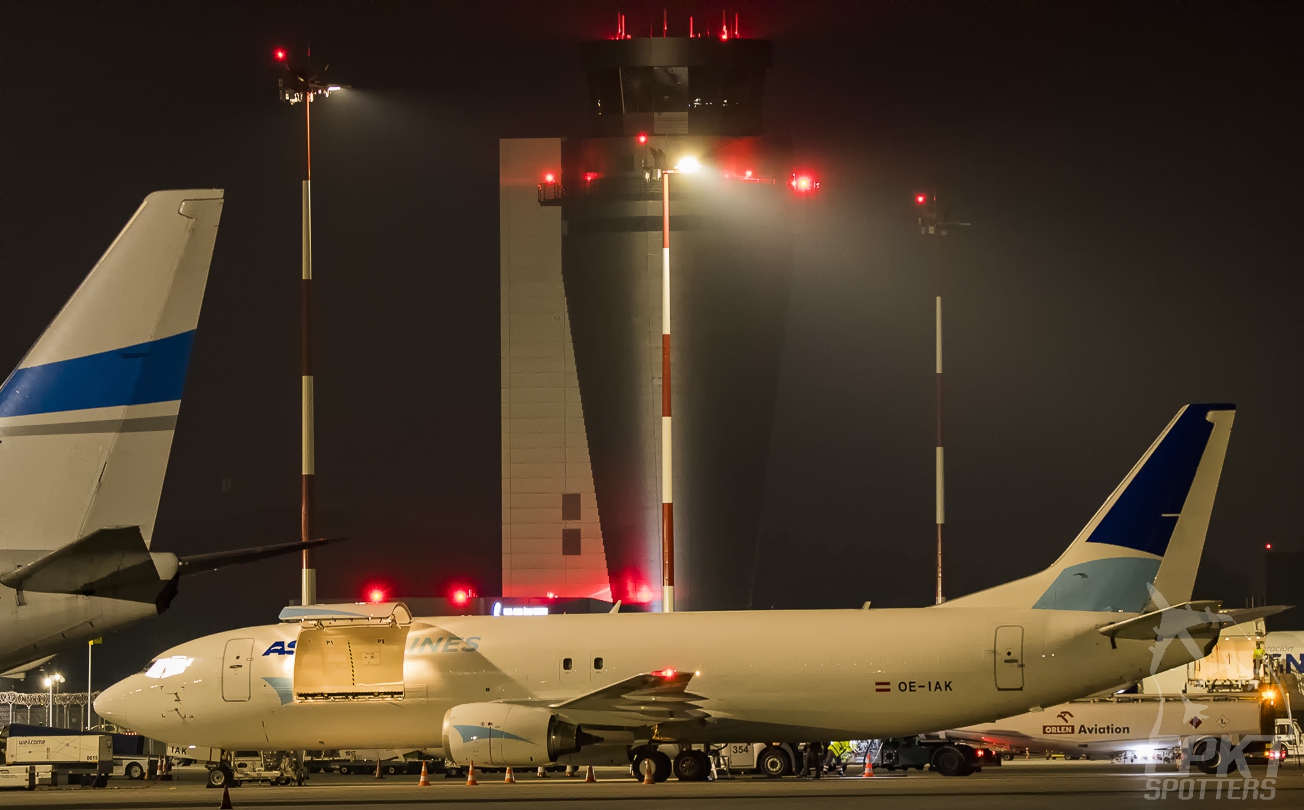OE-IAK - Boeing 737-448(SF)  (ASL Airlines Belgium) / Pyrzowice - Katowice Poland [EPKT/KTW]