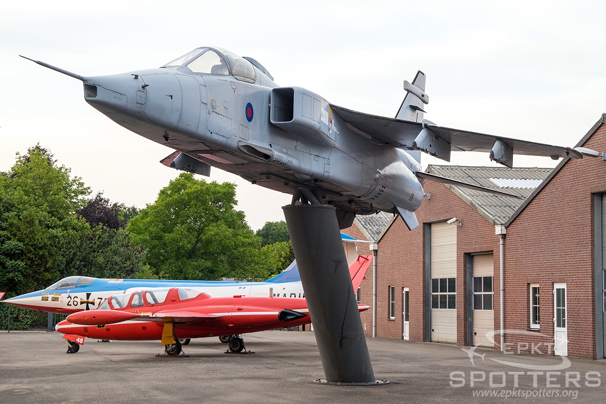 XZ357 - Sepecat Jaguar GR.1A (United Kingdom - Royal Air Force (RAF)) / Other location - Baarlo Netherlands [/]