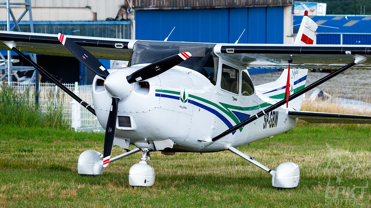 SP-GBW - Cessna 182 S Skylane (Private) / Muchowiec - Katowice Poland [EPKM/]