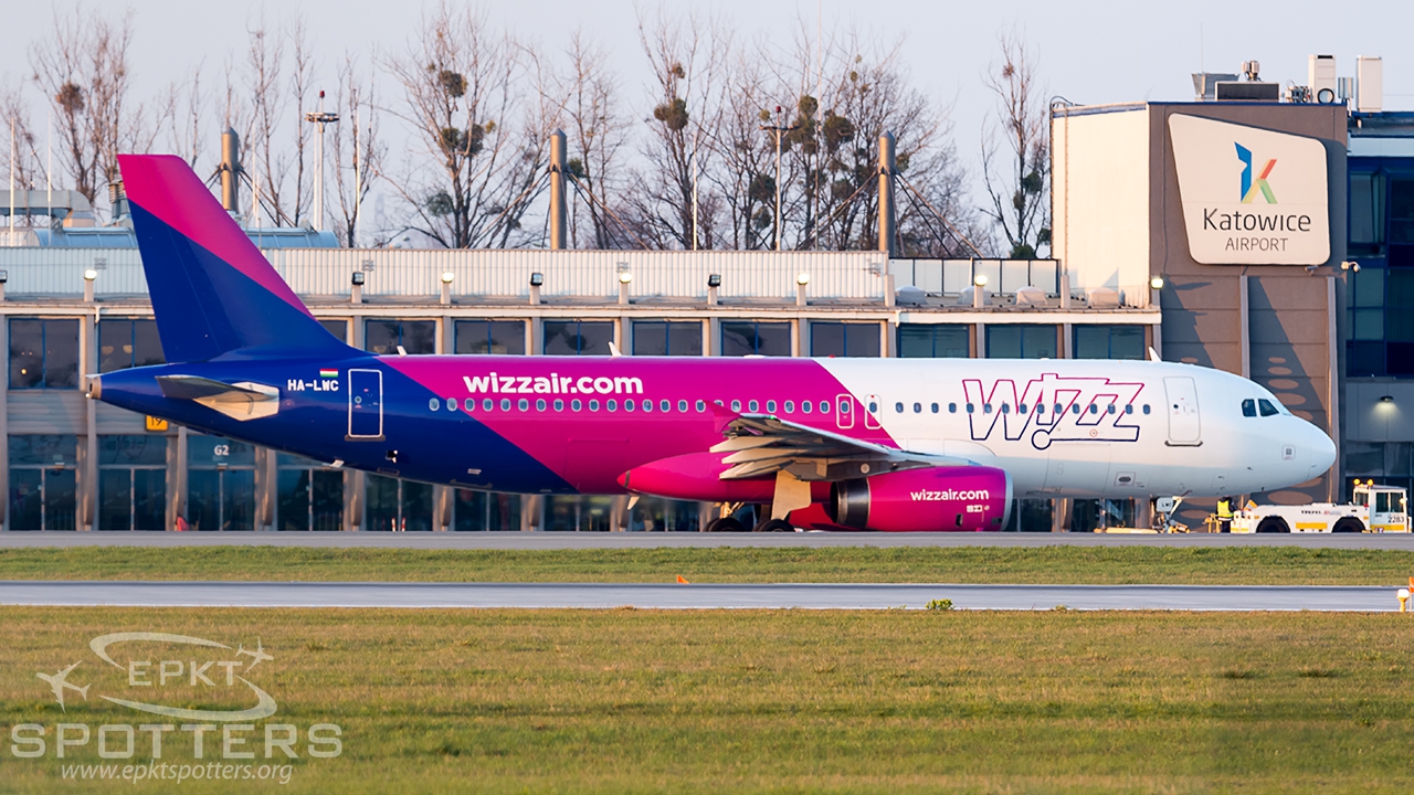 HA-LWC - Airbus A320 -232 (Wizz Air) / Pyrzowice - Katowice Poland [EPKT/KTW]