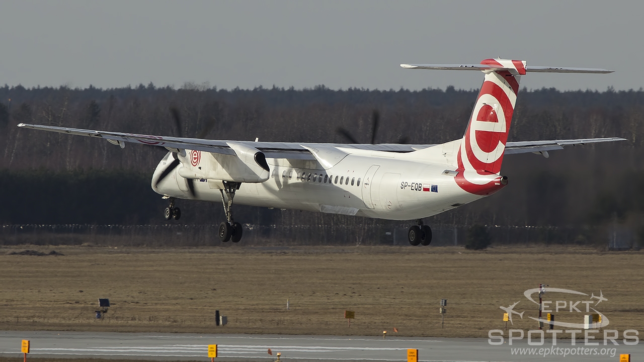 SP-EQB - Bombardier Dash 8 -Q402NextGen (EuroLOT) / Pyrzowice - Katowice Poland [EPKT/KTW]