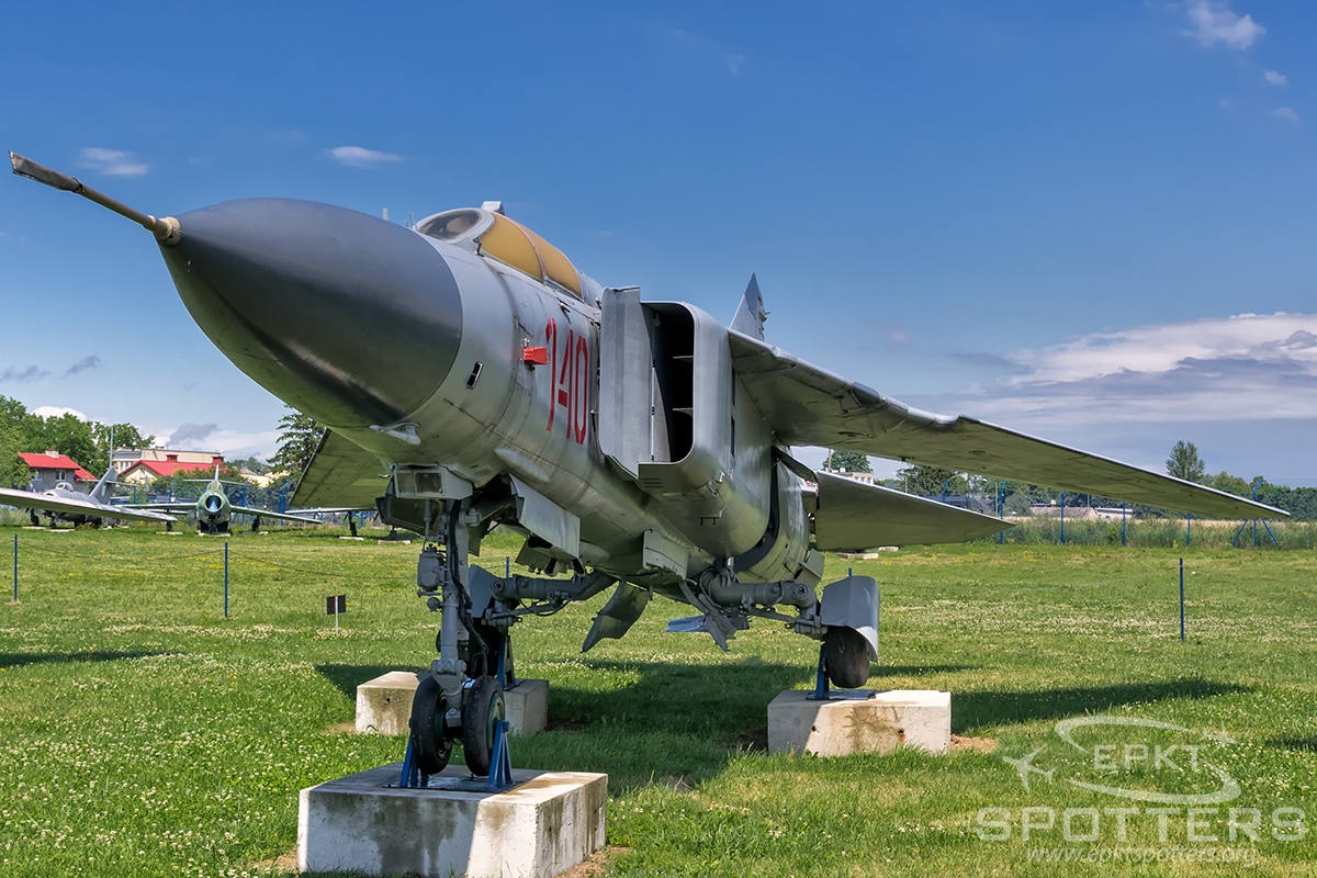 140 - Mikoyan Gurevich MiG-23 MF Flogger B (Poland - Air Force) / Deblin - Deblin Poland [EPDE/]