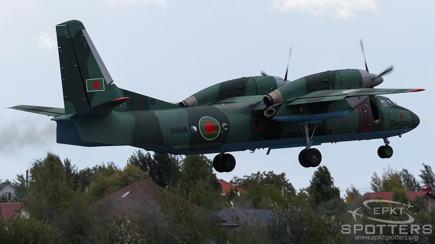 S3-ACD - Antonov AN-32 B Cline (Bangladesh - Air Force) / Zhuliany Intl - Kiev Ukraine [UKKK/IEV]