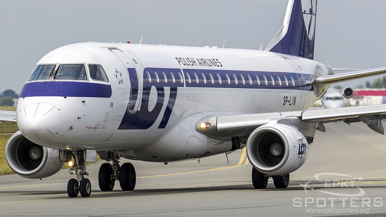 SP-LIN - Embraer 170 -200LR (LOT Polish Airlines) / Chopin / Okecie - Warsaw Poland [EPWA/WAW]