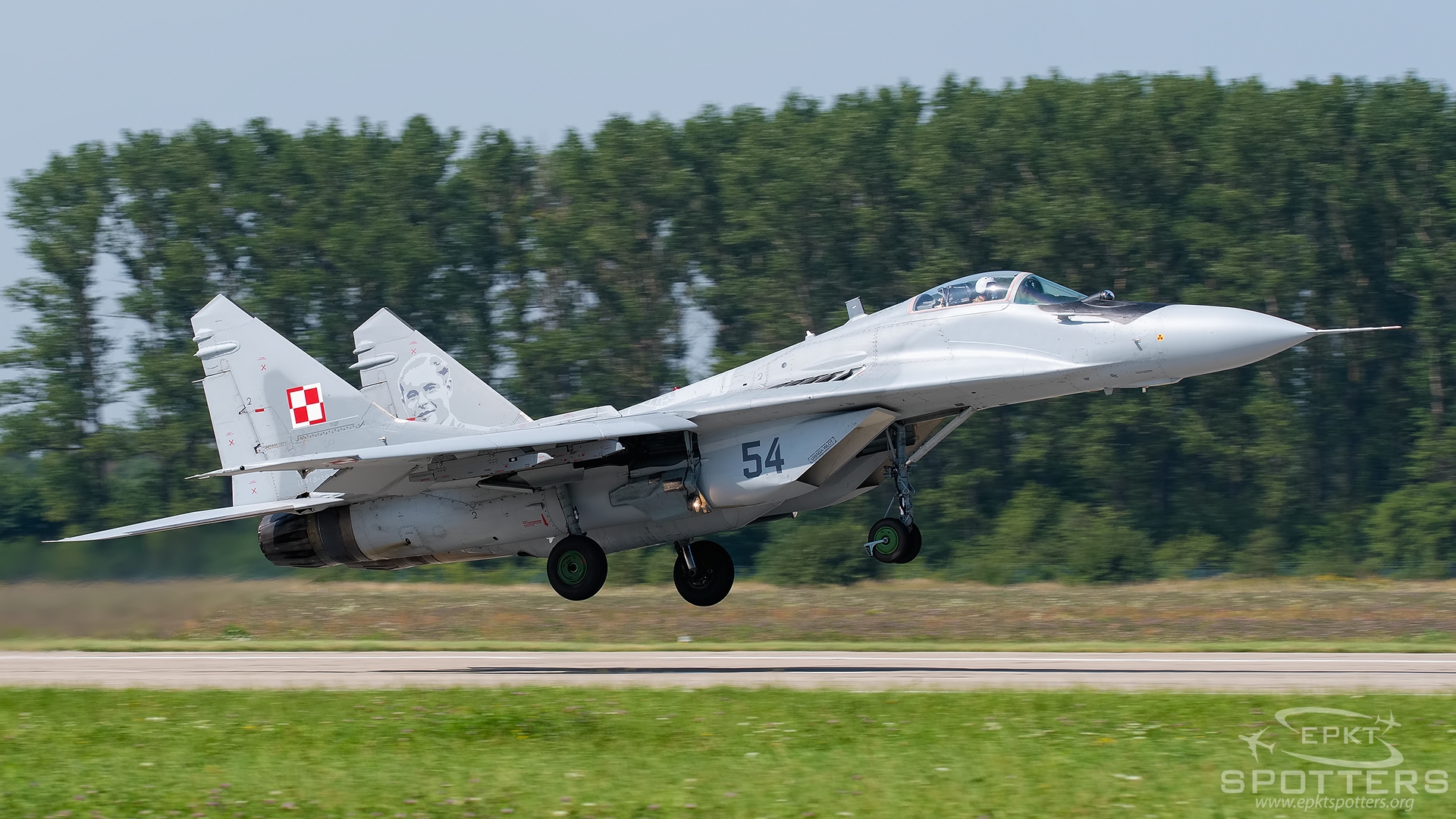 54 - Mikoyan Gurevich MiG-29 A Fulcrum (Poland - Air Force) / 23 Baza Lotnictwa Taktycznego - Minsk Mazowiecki Poland [EPMM/]