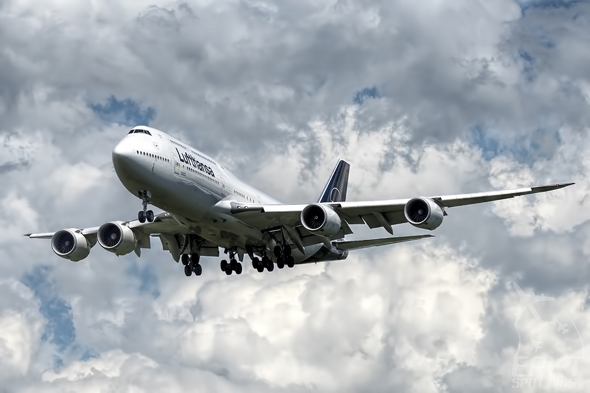 D-ABYA - Boeing 747 -830 Intercontinental (Lufthansa) / Frankfurt Main - Frankfurt Germany [EDDF/FRA]