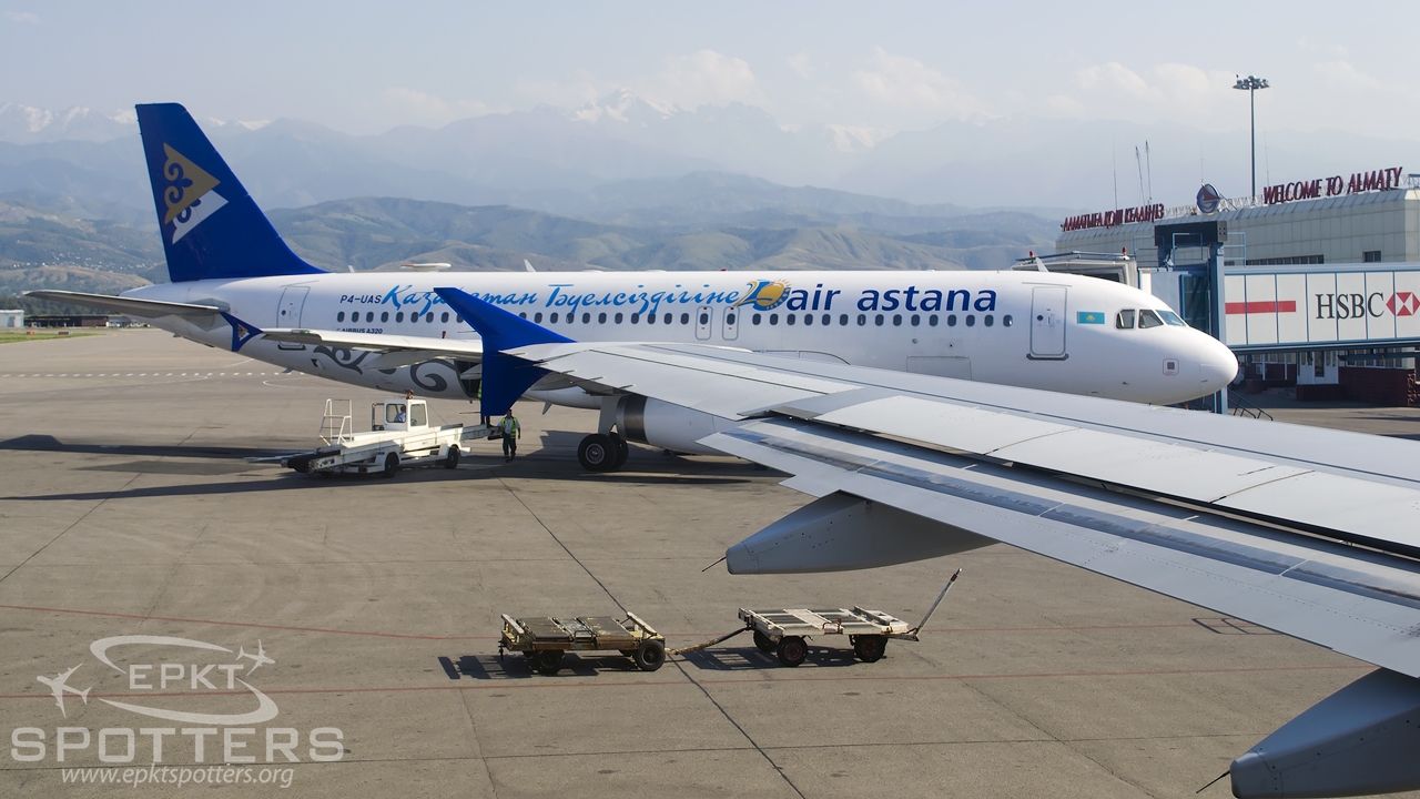 P4-PAS - Airbus A320 -232 (Air Astana) / Almaty - Alma-ata Kazakhstan [UAAA/ALA]