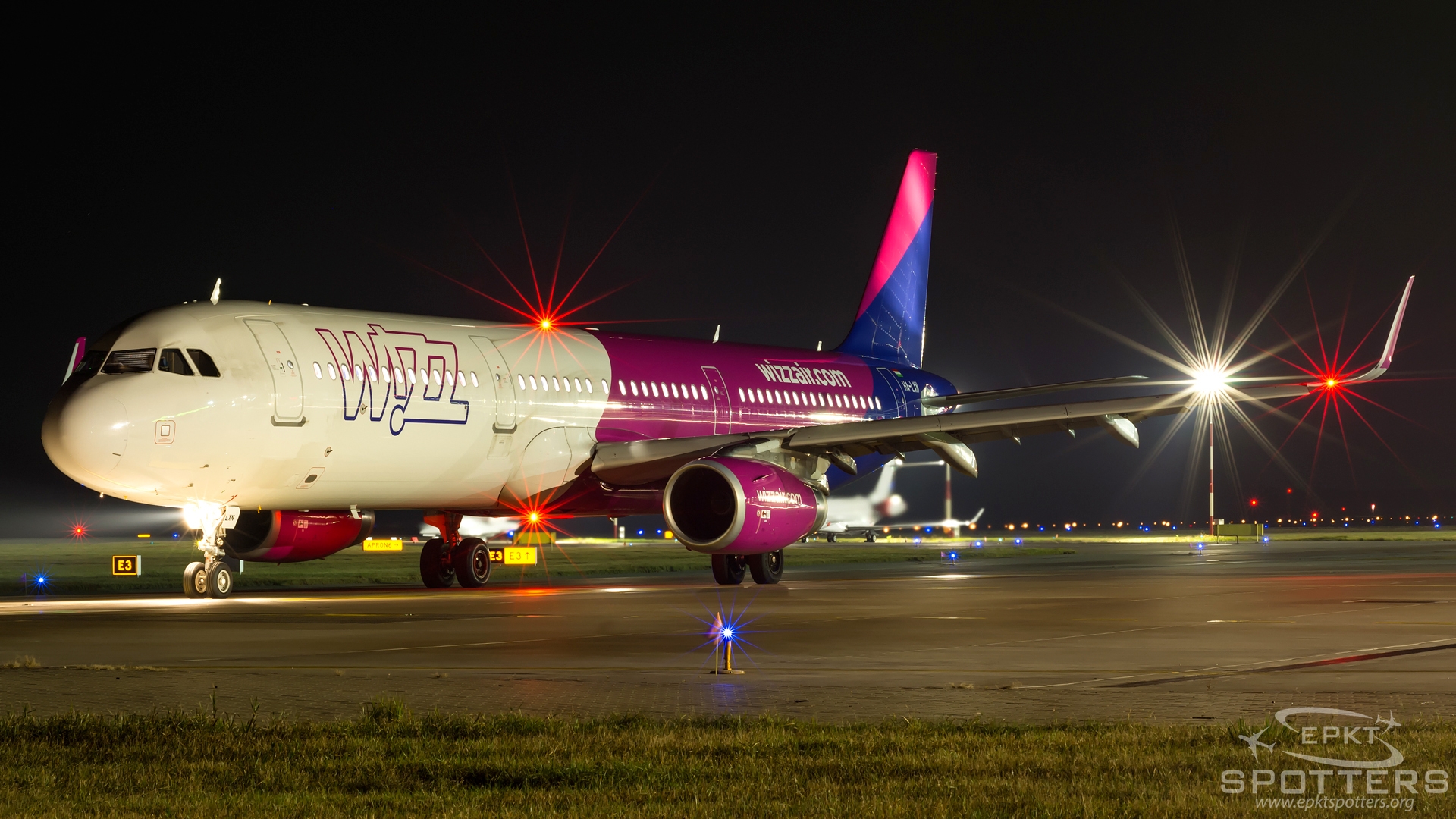 HA-LXN - Airbus A321 -231 (Wizz Air) / Pyrzowice - Katowice Poland [EPKT/KTW]