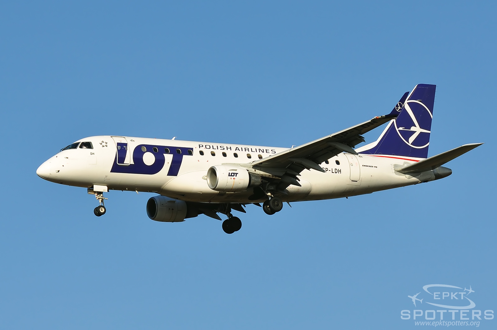 SP-LDH - Embraer 170 -100LR (LOT Polish Airlines) / Pyrzowice - Katowice Poland [EPKT/KTW]