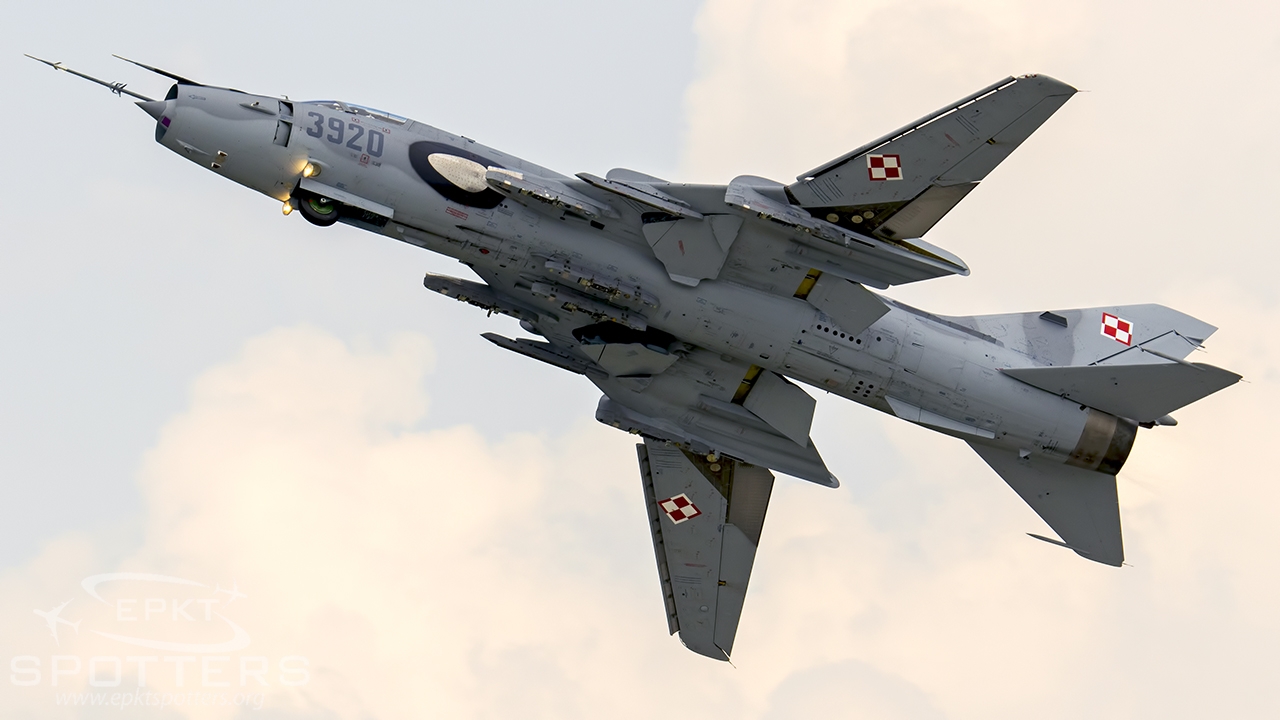 3920 - Sukhoi Su-22 M4 (Poland - Air Force) / 23 Baza Lotnictwa Taktycznego - Minsk Mazowiecki Poland [EPMM/]