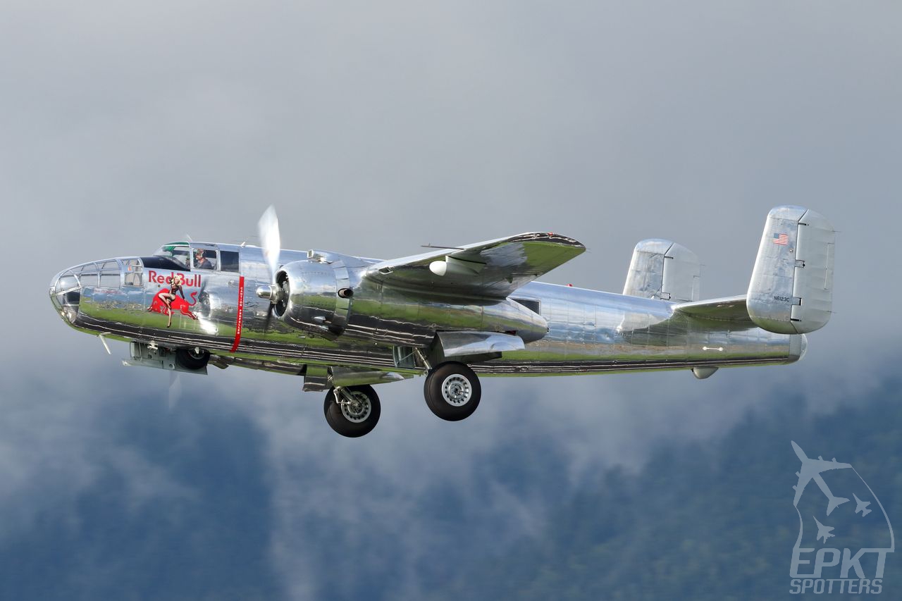 N6123C - North American B-25 J Mitchell (The Flying Bulls) / Zeltweg - Zeltweg Austria [LOXZ/]