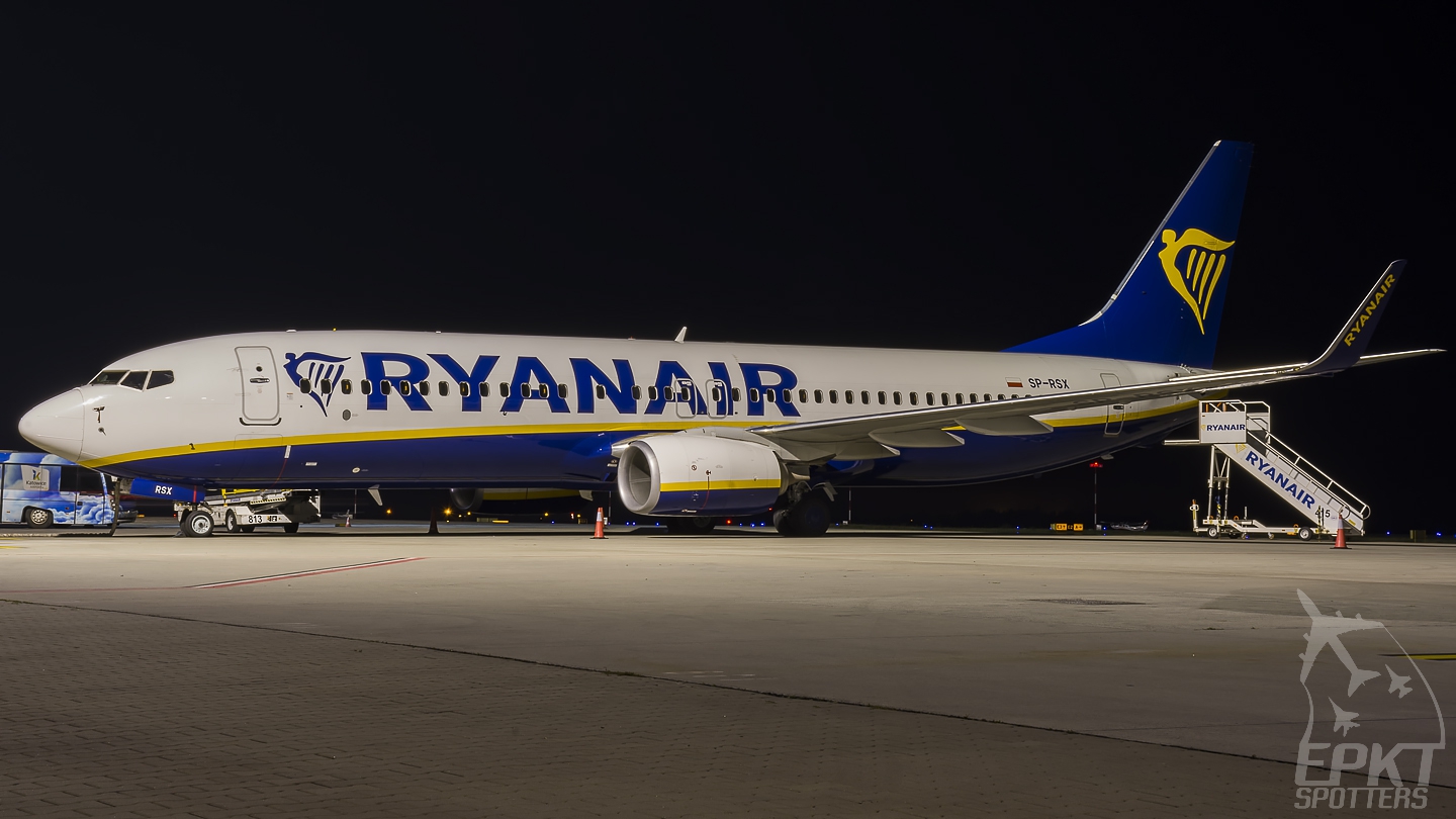 SP-RSX - Boeing 737 -8AS(WL) (Ryanair Sun ) / Pyrzowice - Katowice Poland [EPKT/KTW]