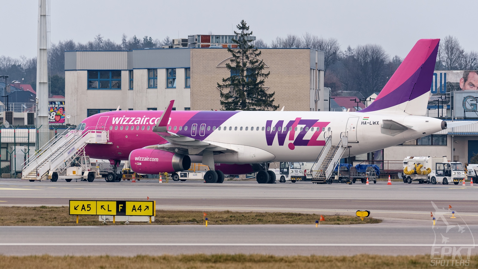 HA-LWX - Airbus A320 -232(WL) (Wizz Air) / Lech Walesa - Gdansk Poland [EPGD/GDN]