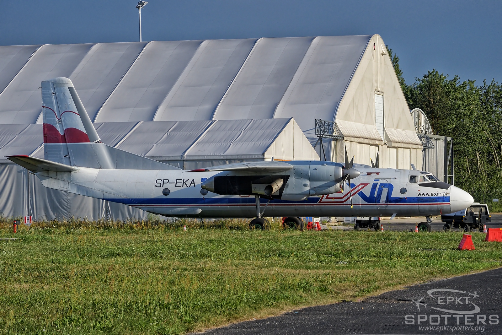 SP-EKA - Antonov An-26 B (Exin) / Pyrzowice - Katowice Poland [EPKT/KTW]