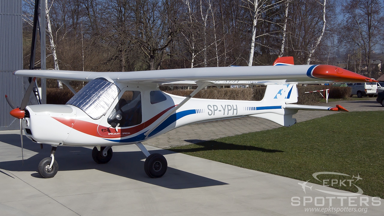 SP-YPH - 3Xtrim 450  Ultra (Aeroklub Podhalański) / Lososina Dolna - Nowy Sacz Poland [EPNL/]