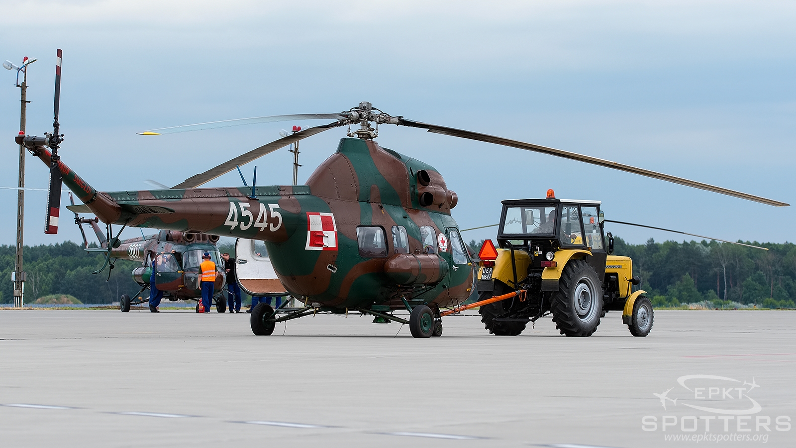 4545 - Mil Mi-2 RL (Poland - Army) / Deblin - Deblin Poland [EPDE/]