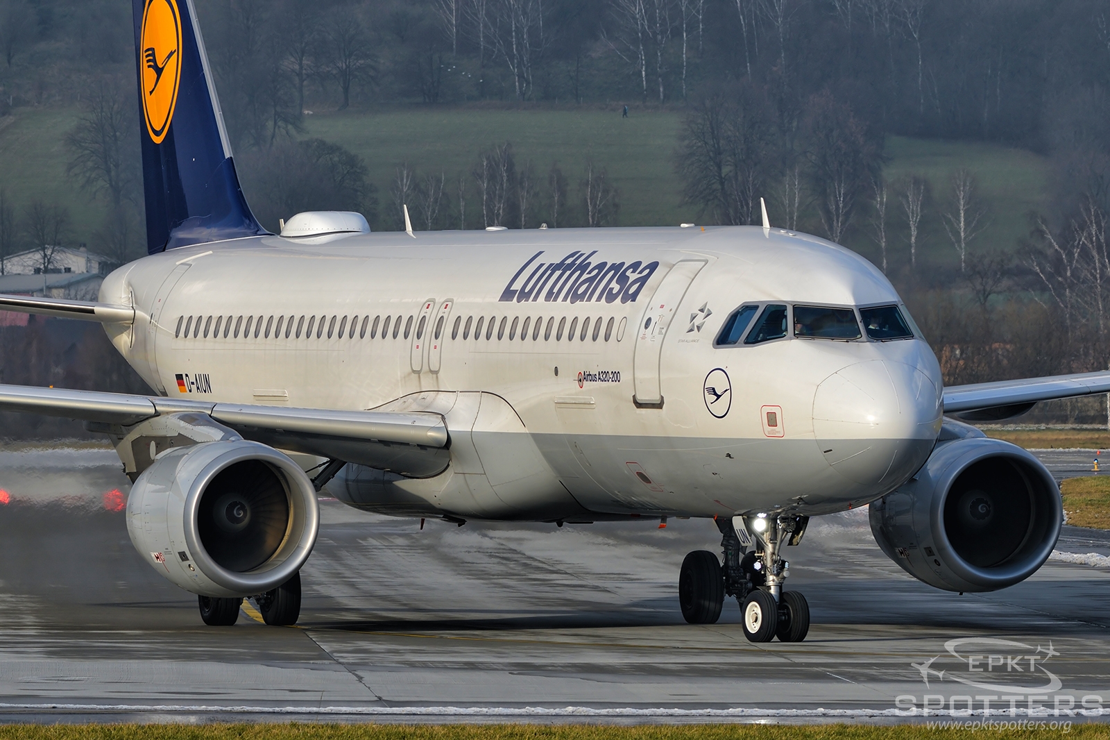 D-AIUN - Airbus A320 -214(WL) (Lufthansa) / Balice - Krakow Poland [EPKK/KRK]