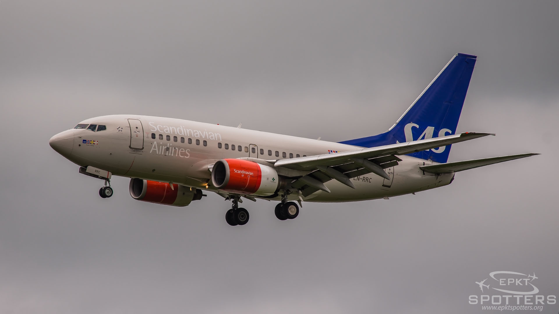 LN-RRC - Boeing 737 -683 (Scandinavian Airlines (SAS)) / Sola - Stavanger Norway [ENZV/SVG ]