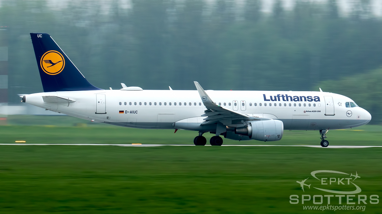 D-AIUC - Airbus A320 -214(WL) (Lufthansa) / Balice - Krakow Poland [EPKK/KRK]