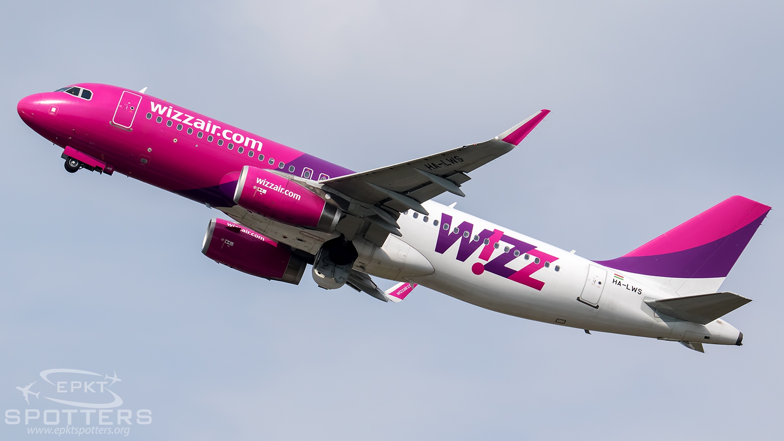HA-LWS - Airbus A320 -232 (Wizz Air) / Chopin / Okecie - Warsaw Poland [EPWA/WAW]