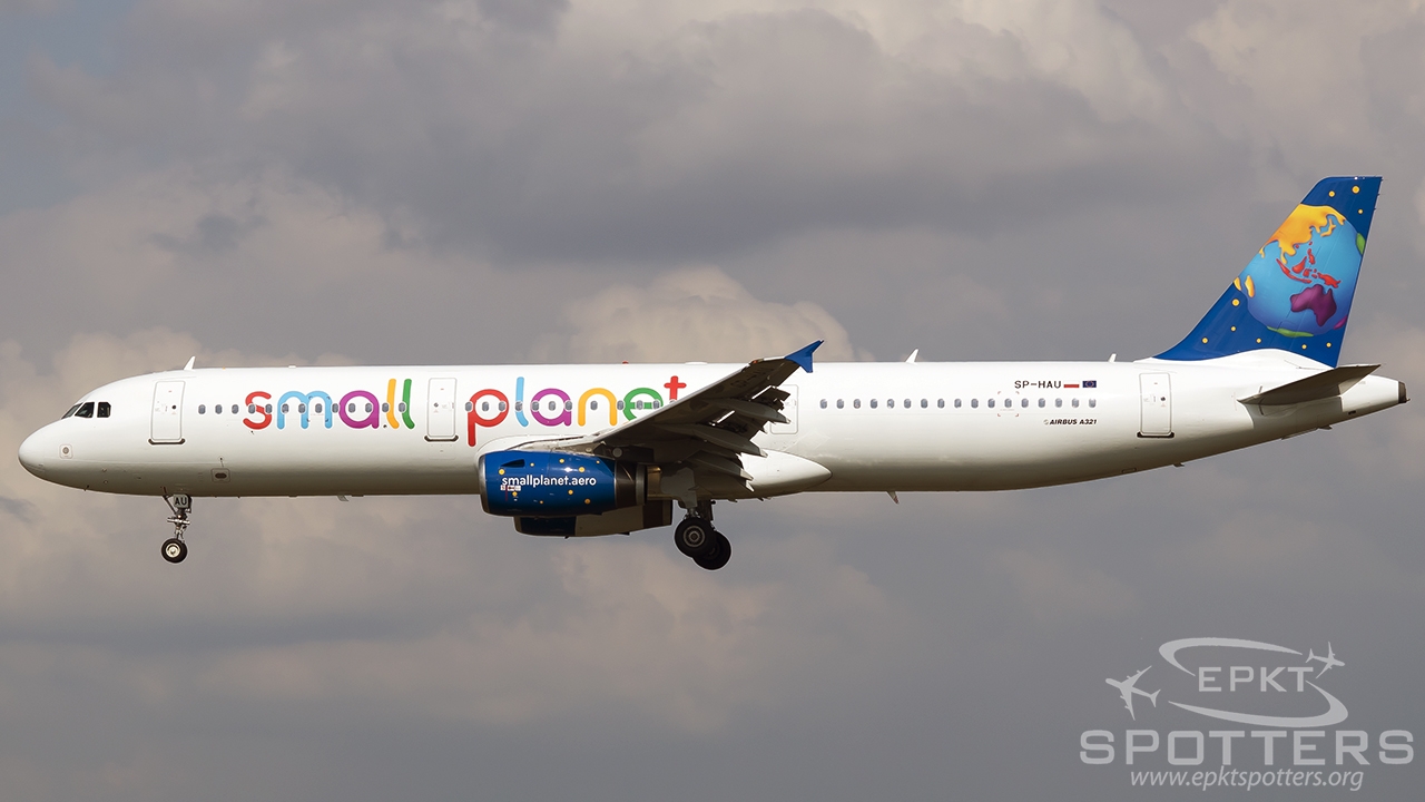 SP-HAU  - Airbus A321 -231 (Small Planet Airlines) / Pyrzowice - Katowice Poland [EPKT/KTW]