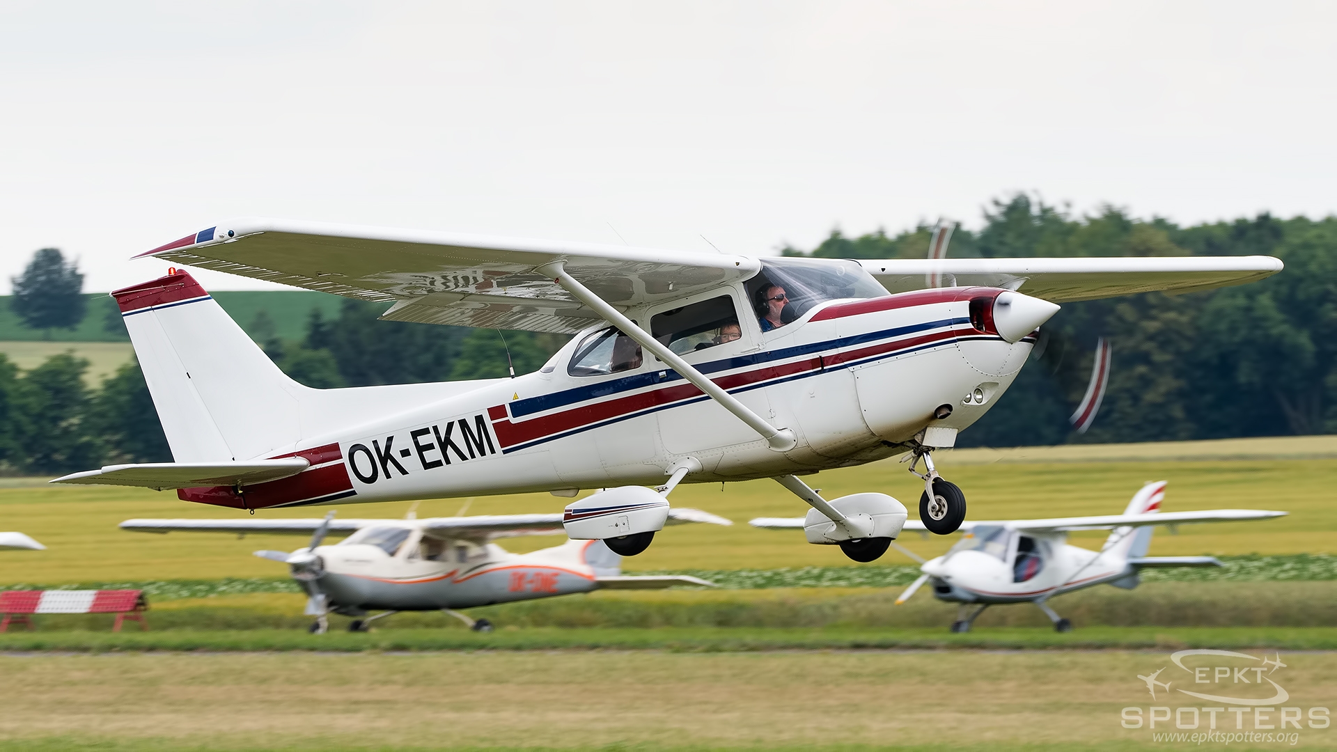 OK-EKM - Reims-Cessna FR172 J Reims Rocket (Elmontex Air) / Zabreh Ostrava Airport - Zabreh Czech Republic [LKZA/ZBE]