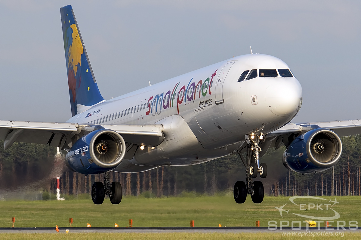 SP-HAI - Airbus A320 -233 (Small Planet Airlines) / Pyrzowice - Katowice Poland [EPKT/KTW]