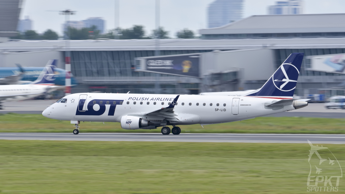 SP-LID - Embraer 170 -200SD (LOT Polish Airlines) / Chopin / Okecie - Warsaw Poland [EPWA/WAW]