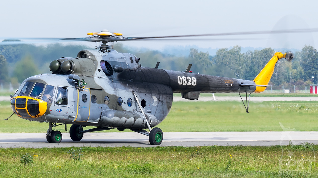 0828 - Mil Mi-17  (Czech Republic - Air Force) / Leos Janacek Airport - Ostrava Czech Republic [LKMT/OSR]