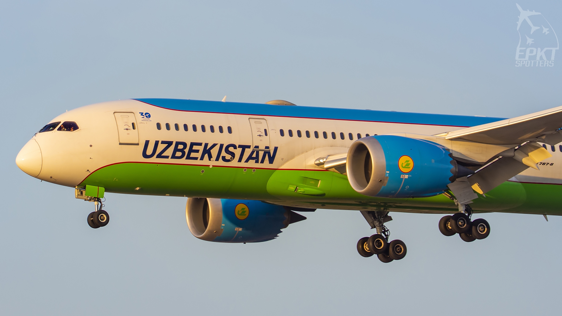 UK78704 - Boeing 787 -8 Dreamliner (Uzbekistan Airways) / Pyrzowice - Katowice Poland [EPKT/KTW]