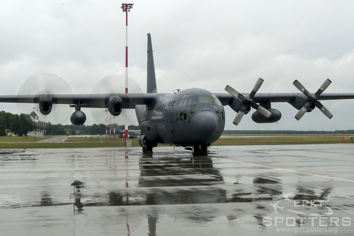 1504 - Lockheed C-130 E Hercules (Poland - Air Force) / Powidz - Powidz Poland [EPPW/]