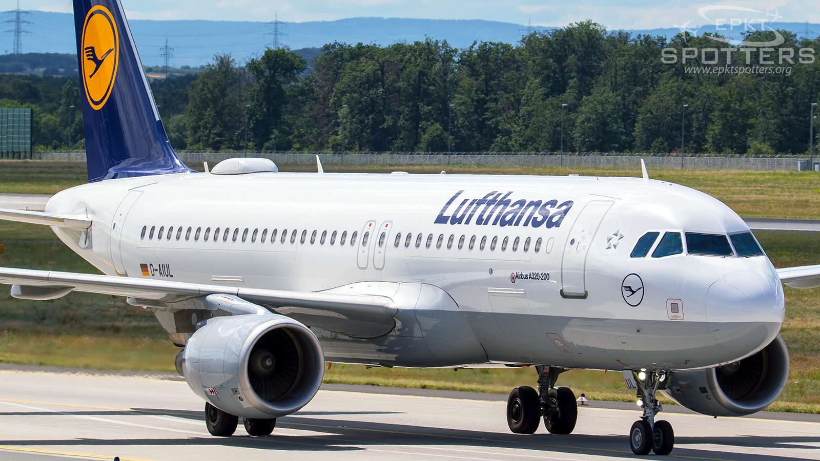 D-AIUL - Airbus A320 -214 (Lufthansa) / Frankfurt Main - Frankfurt Germany [EDDF/FRA]