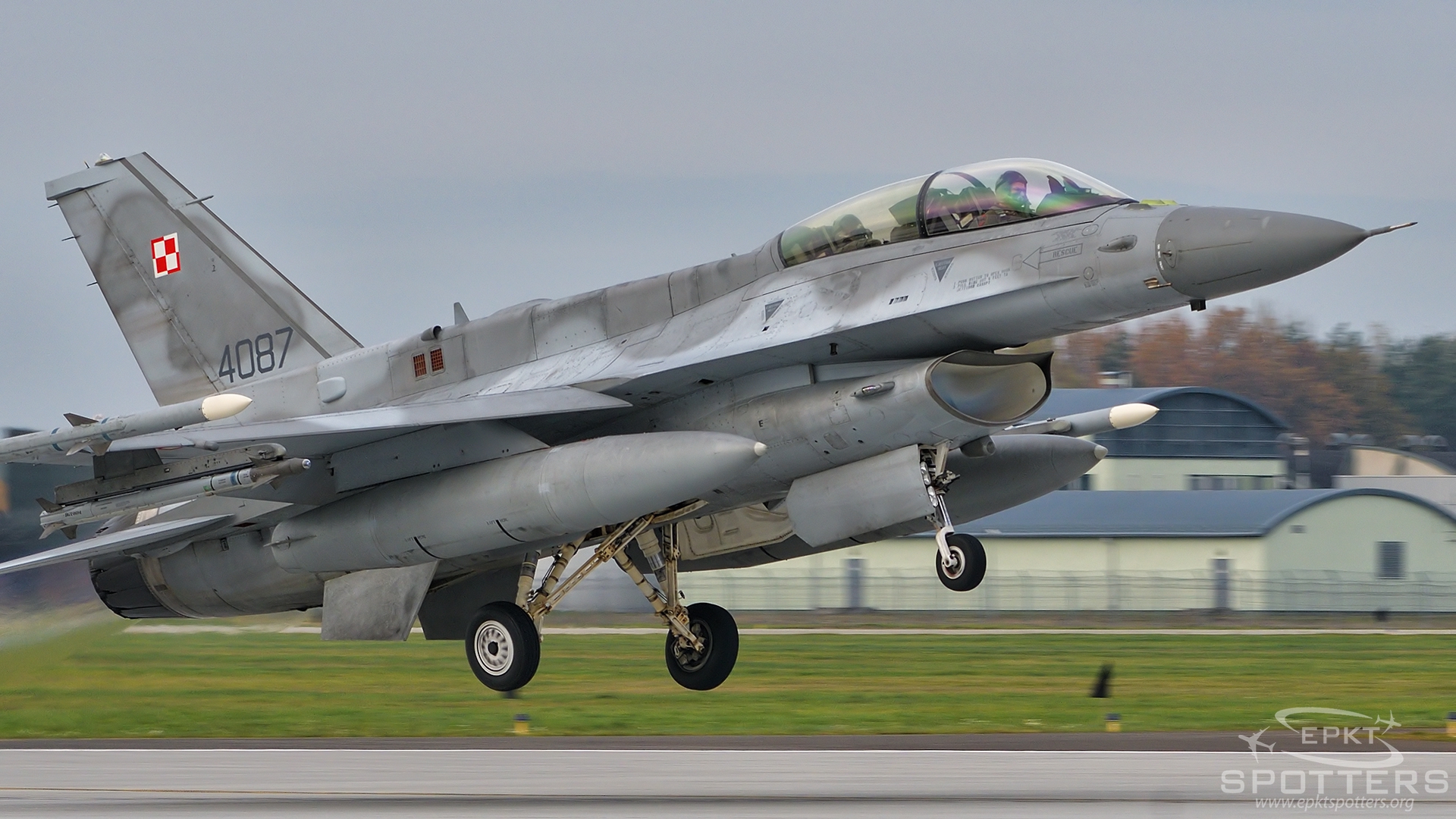 4087 - Lockheed Martin F-16 D Fighting Falcon (Poland - Air Force) / 32 Baza Lotnictwa Taktycznego - Lask Poland [EPLK/]