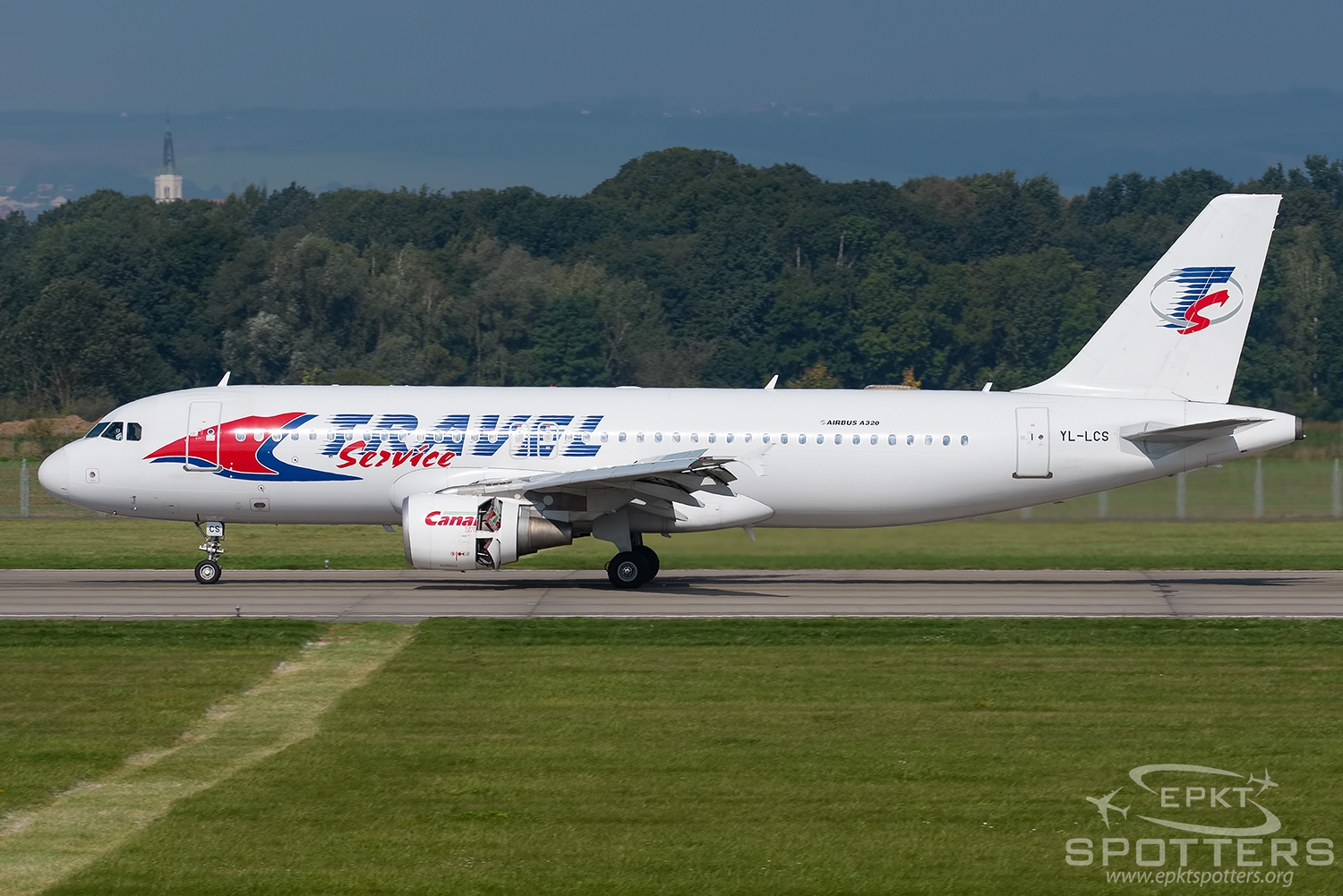 YL-LCS - Airbus A320 -214 (Travel Service Airline) / Leos Janacek Airport - Ostrava Czech Republic [LKMT/OSR]