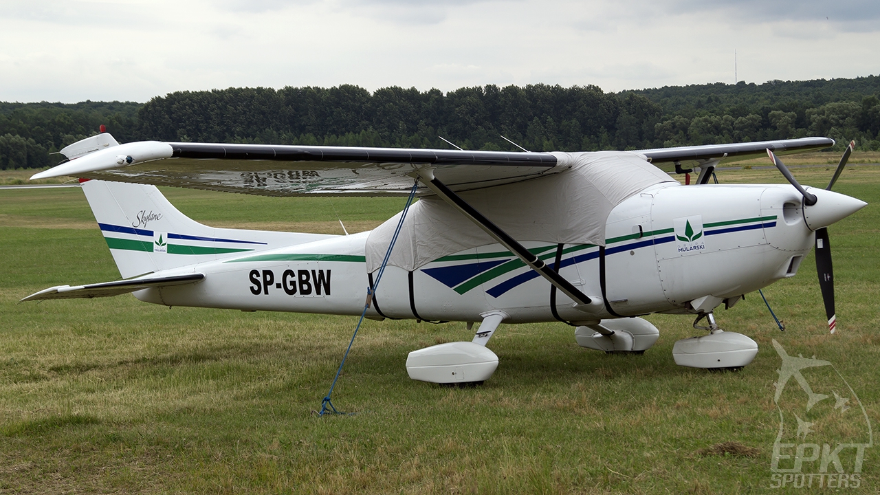 SP-GBW - Cessna 182 S Skylane (Private) / Muchowiec - Katowice Poland [EPKM/]