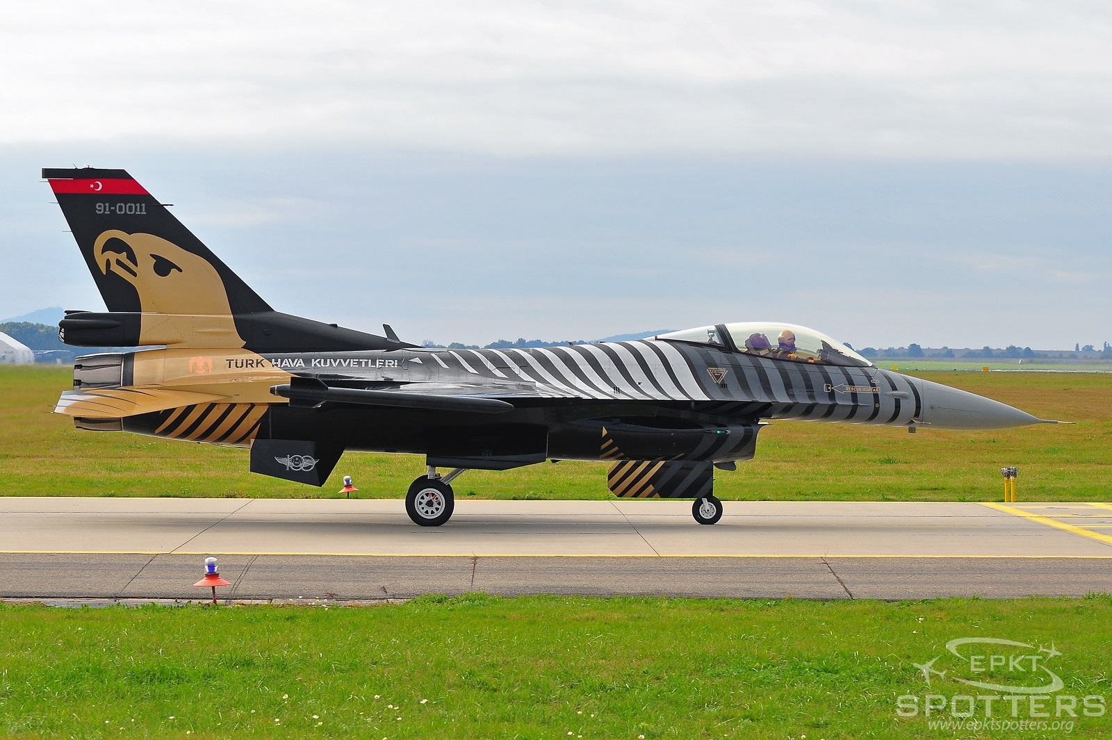 91-0011 - Lockheed Martin F-16 C Fighting Falcon (Turkey - Air Force) / Leos Janacek Airport - Ostrava Czech Republic [LKMT/OSR]