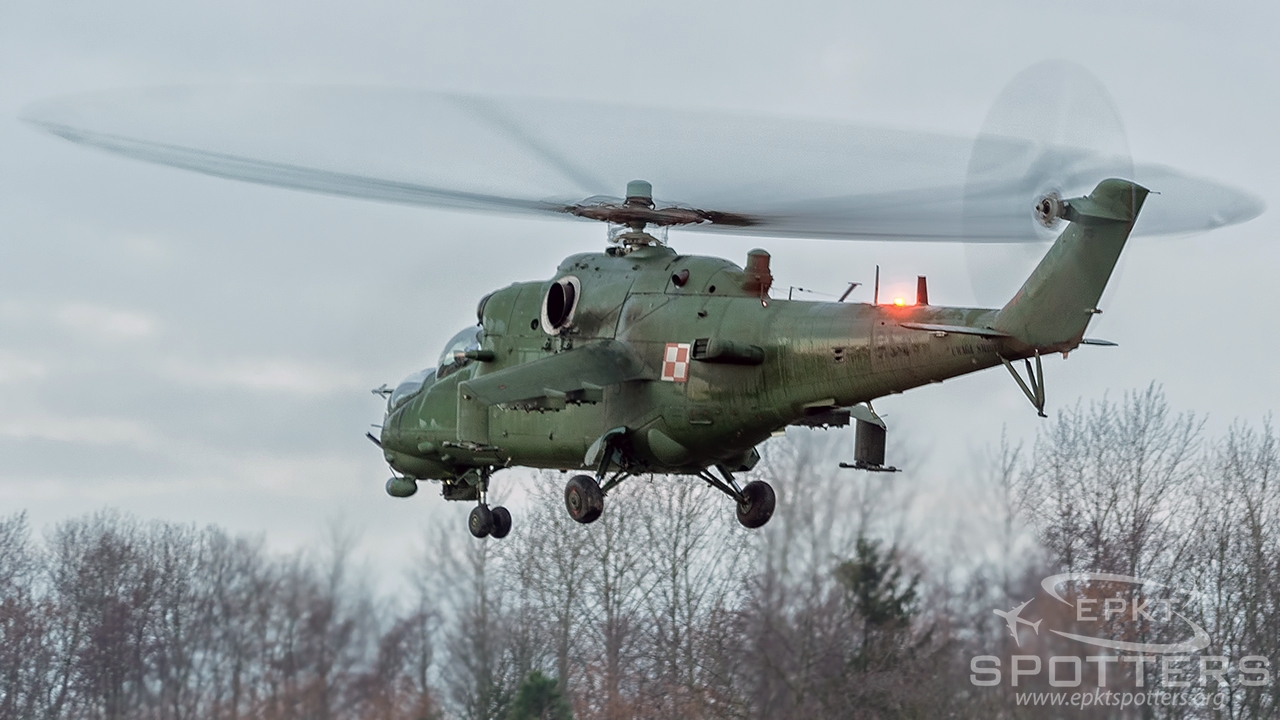 956 - Mil Mi-24 V Hind E (Poland - Army) / Gliwice - Gliwice Poland [EPGL/]