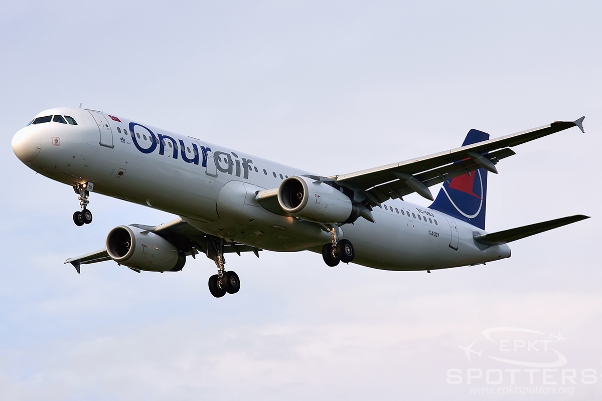 TC-OBJ - Airbus A321 -231 (Onur Air) / Pyrzowice - Katowice Poland [EPKT/KTW]