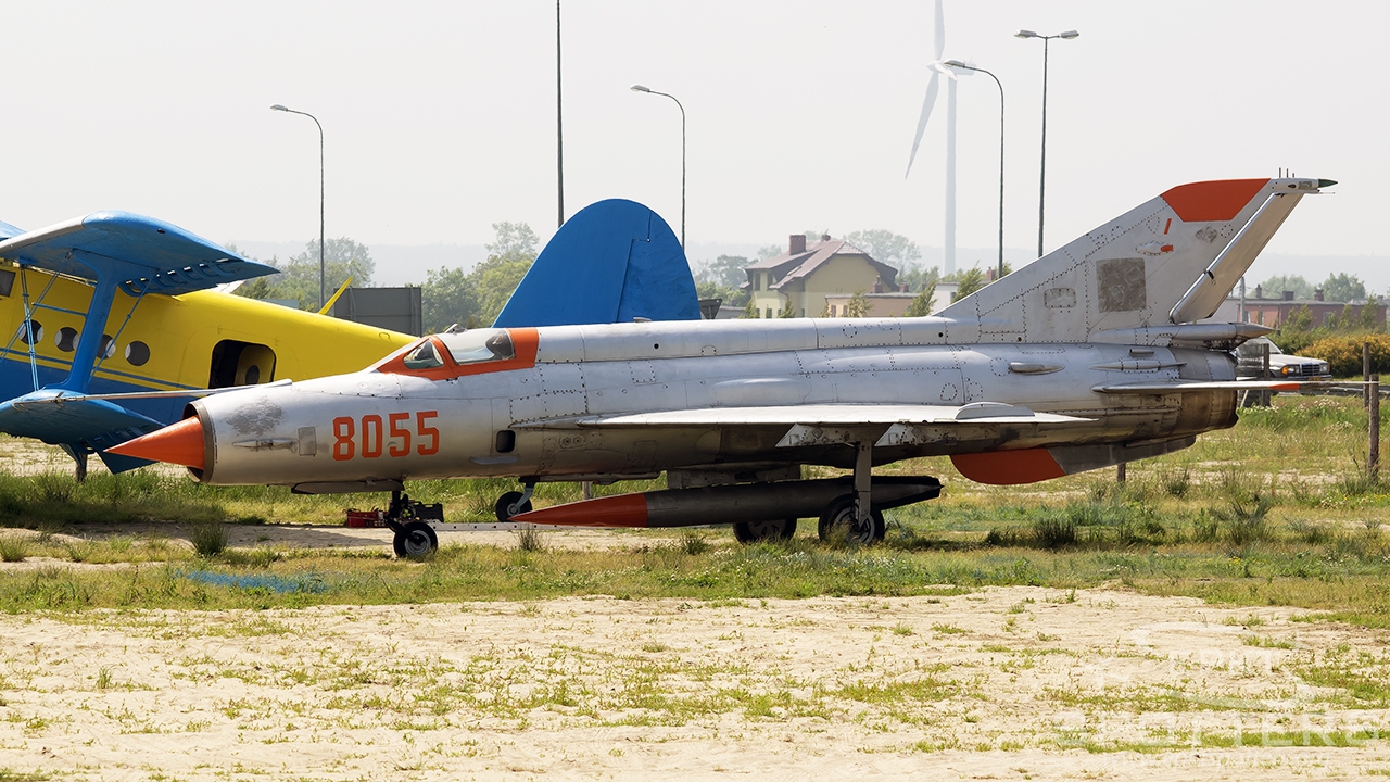 8055 - Mikoyan-Gurevich MiG-21 MF (Poland - Air Force) / Other location - Swarzewo k. Władysławowa Poland [/]