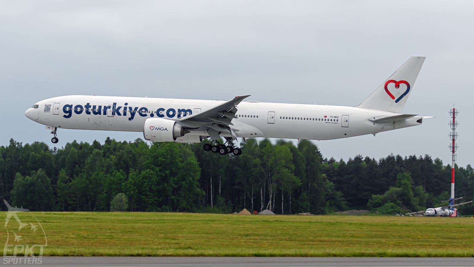 TC-MGG - Boeing 777 3ZG(ER) (Mavi Gök Airlines) / Pyrzowice - Katowice Poland [EPKT/KTW]
