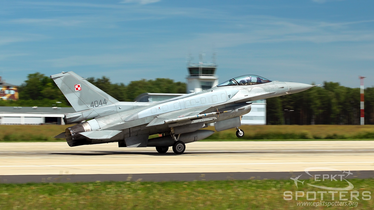 4044 - Lockheed Martin F-16 C Fighting Falcon (Poland - Air Force) / 32 Baza Lotnictwa Taktycznego - Lask Poland [EPLK/]