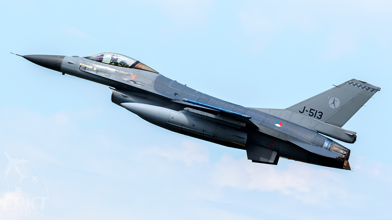 J-513 - General Dynamics F-16 AM  Fighting Falcon (Netherlands - Royal Air Force) / Volkel Ab - Volkel Netherlands [EHVK/UDE]