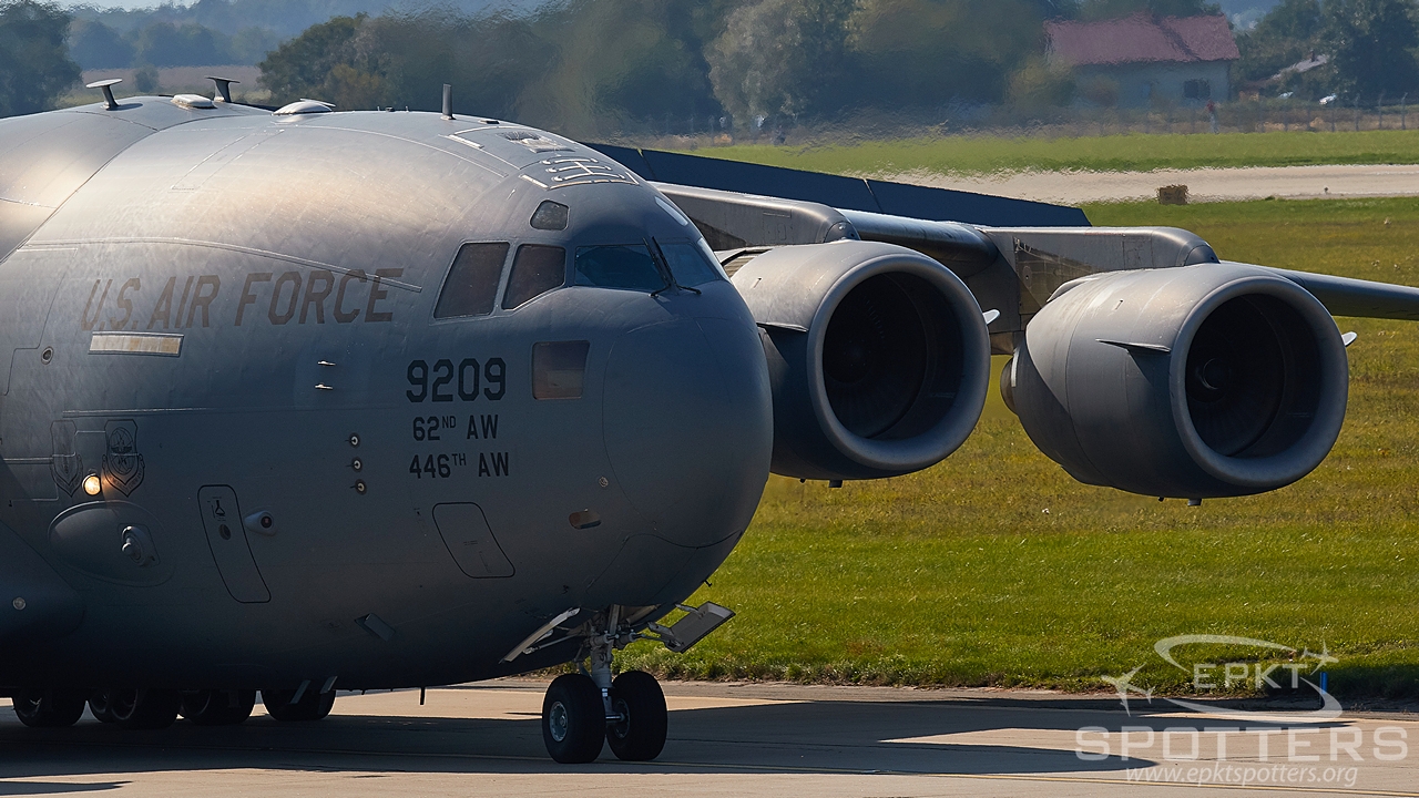 09-9209 - Boeing C-17A Globemaster III (US Air Force) / Leos Janacek Airport - Ostrava Czech Republic [LKMT/OSR]