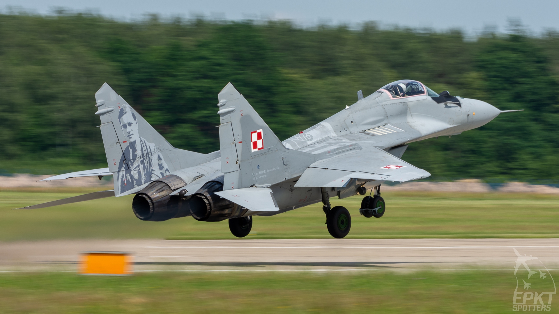 83 - Mikoyan Gurevich MiG-29 A Fulcrum (Poland - Air Force) / Pyrzowice - Katowice Poland [EPKT/KTW]
