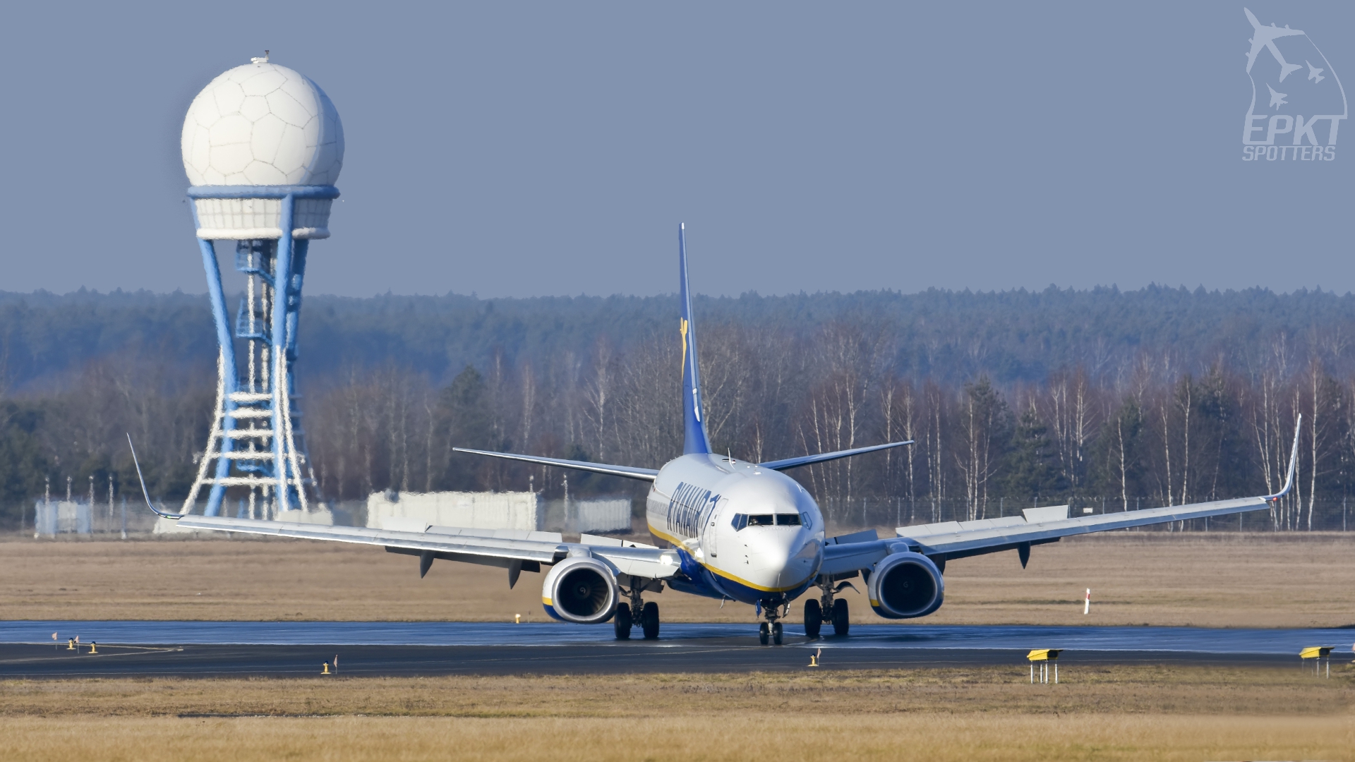 SP-RKF - Boeing 737 -8AS(WL) (Ryanair Sun ) / Pyrzowice - Katowice Poland [EPKT/KTW]