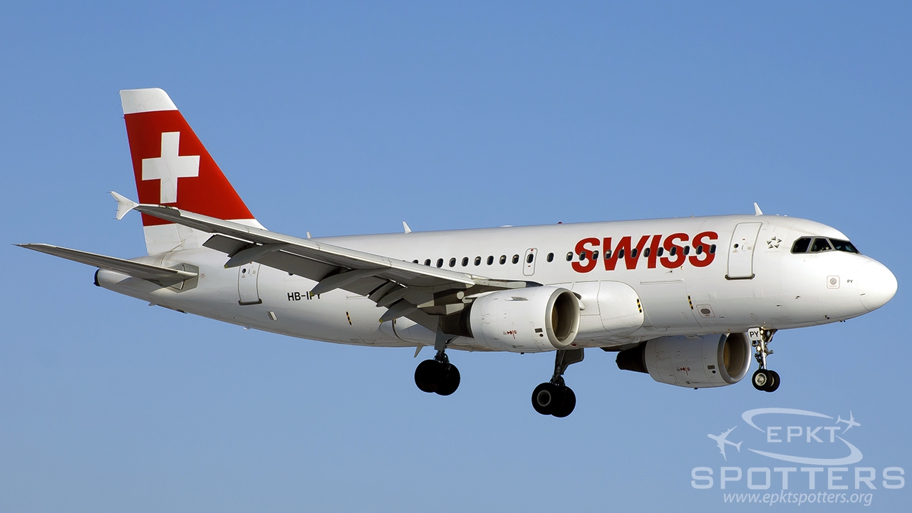 HB-IPY - Airbus A319 -111 (Swiss International Air Lines) / Chopin / Okecie - Warsaw Poland [EPWA/WAW]